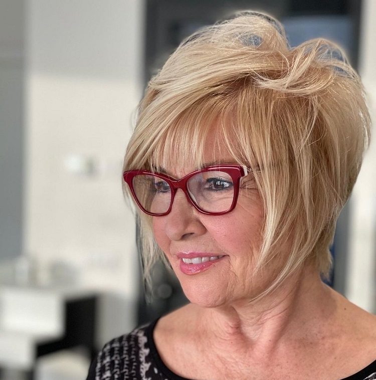 35 Perfectly Flattering Short Hairstyles For Women Over 60