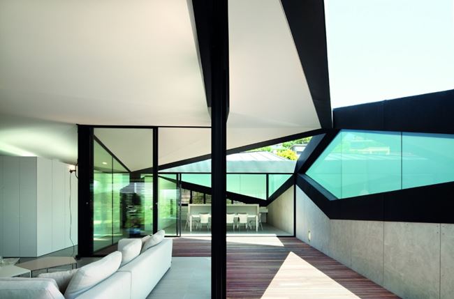 dynamic-geometry-living-room