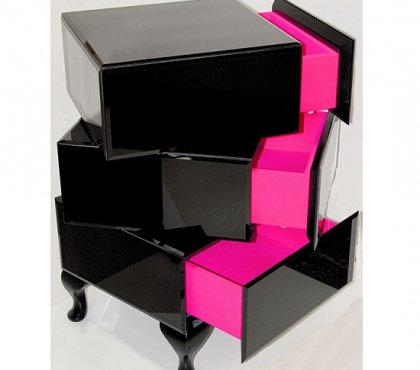 Luxury-bedside-table-in-black-and-cyclamen