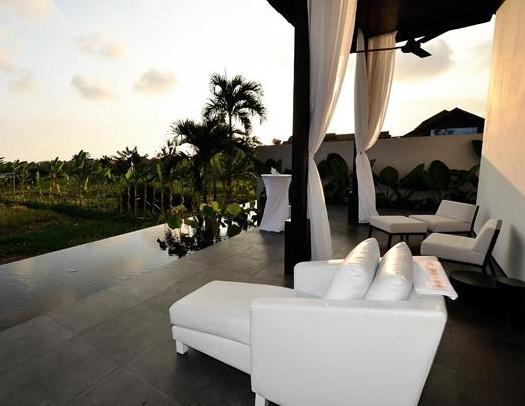 Stylish-tropical-terrace-design