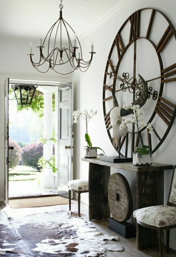 Vestibule-decoration-ideas-console-table-wrought-iron-clock