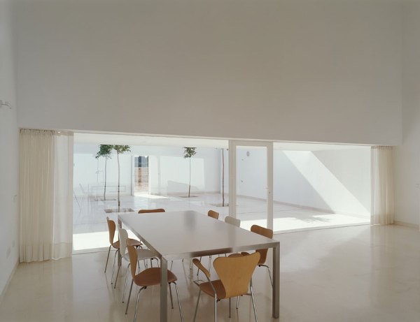 Minimalist-Architecture-Interior-Design