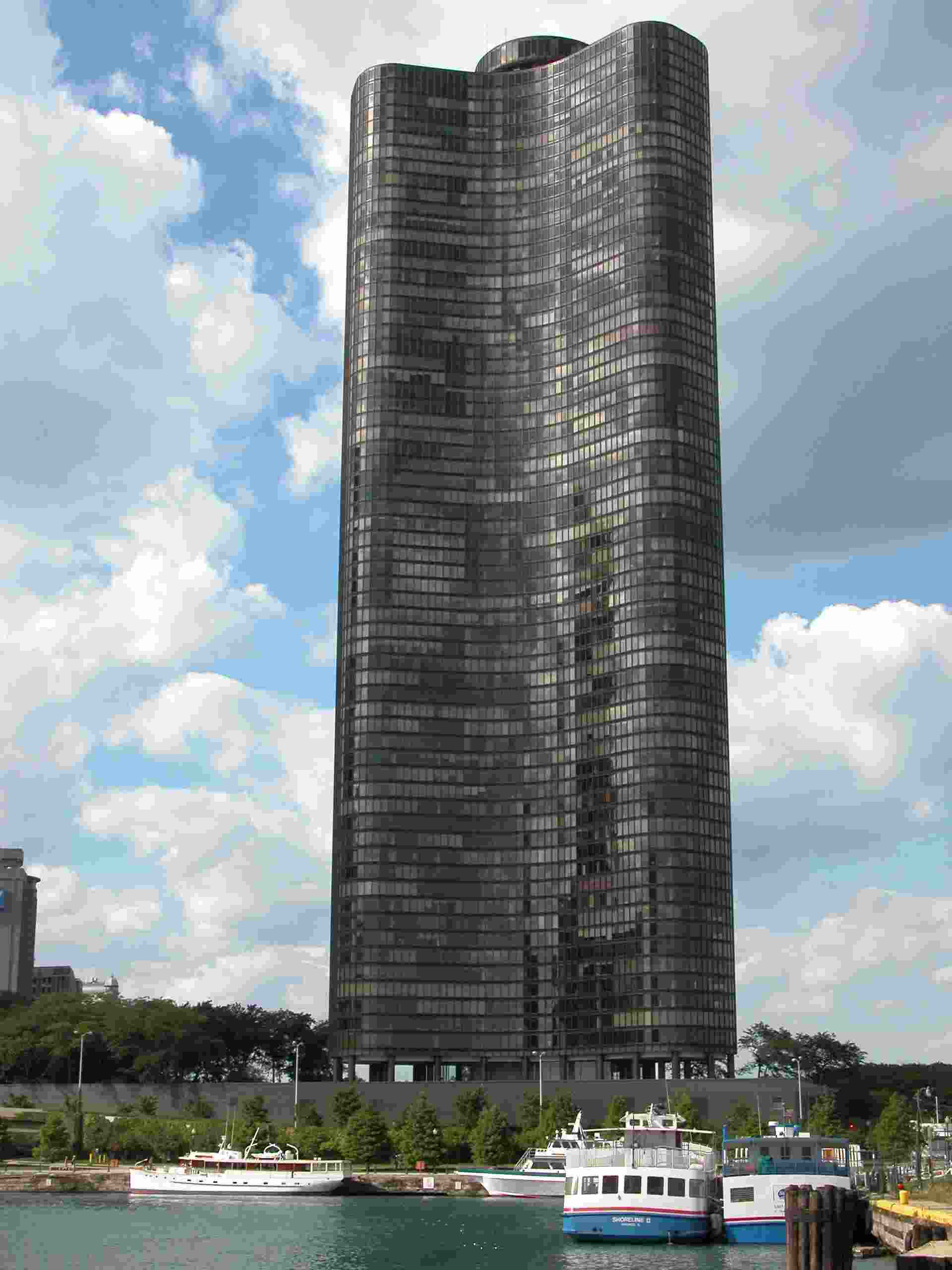 skyscrapers-Skyscraper-architecture-design-in-Chicago