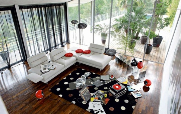 white-sofa-couch-living-room-furniture-roche-bobois10