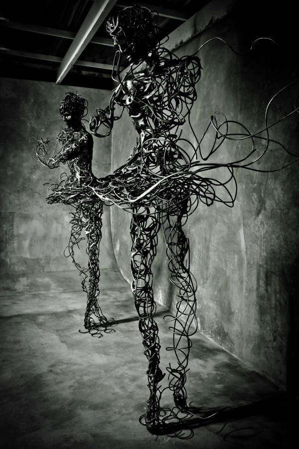 Steel Sculptures by Regardt van der Meulen Ballerinas