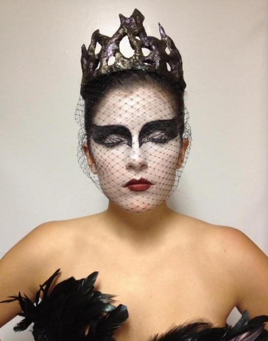 head crown halloween make-up 