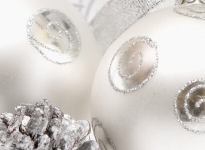 white-christmas-table-decorating-ideas