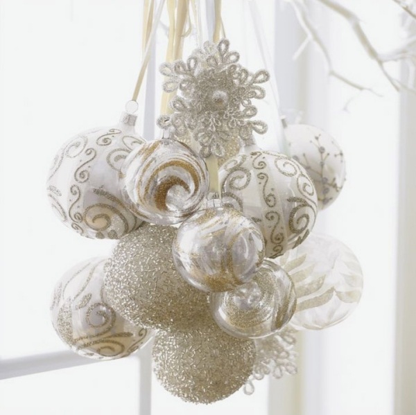 christmas decoration in white cluster of ornaments 