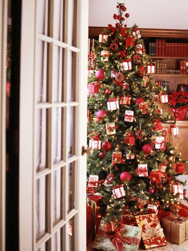 Amazing Little Presents Christmas Tree