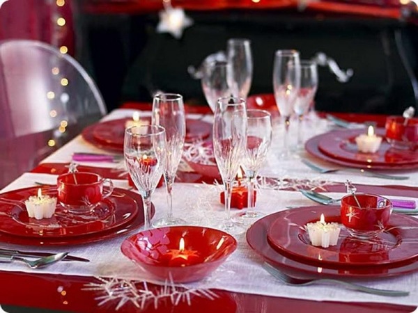 Beautiful christmas table decorations
