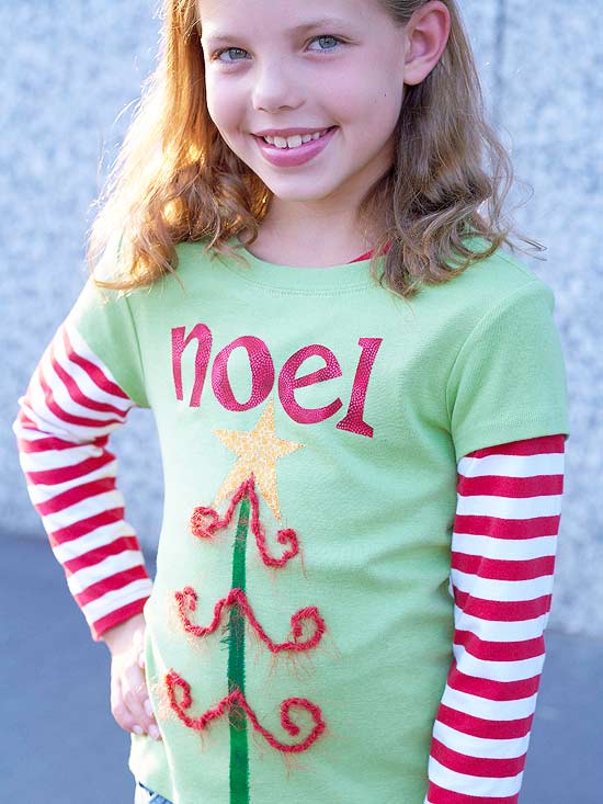 Christmas-crafts-for-kids-Tshirt-tree-application