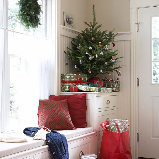  decorating ideas for small spaces miniature tree