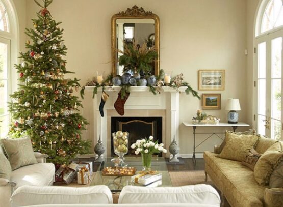 Christmas- decoration- vintage-ornaments- mantlepiece-stockings