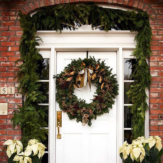 Christmas front door decoration garland wreath white poinsettia