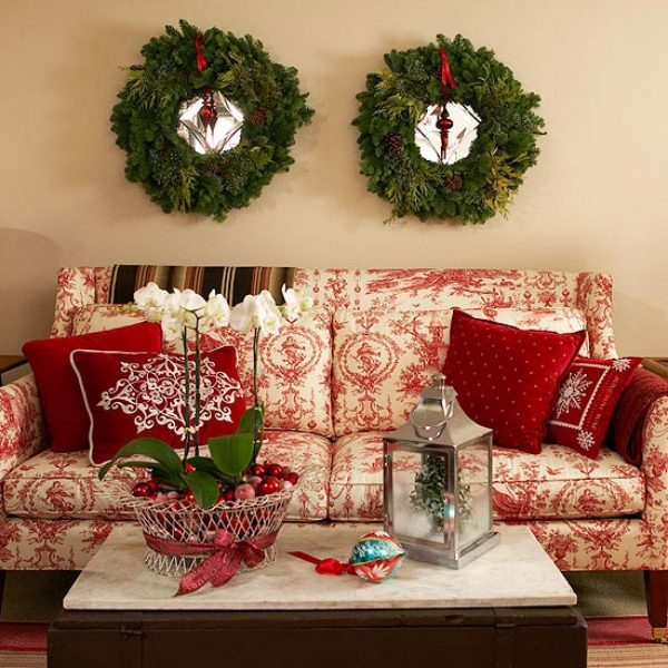 Christmas red cushions decoration