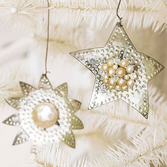 Christmas crafts ideas metal star decorated with pearls