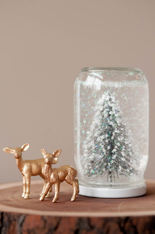 DIY easy christmas decoration snow globe jar tree deer figures