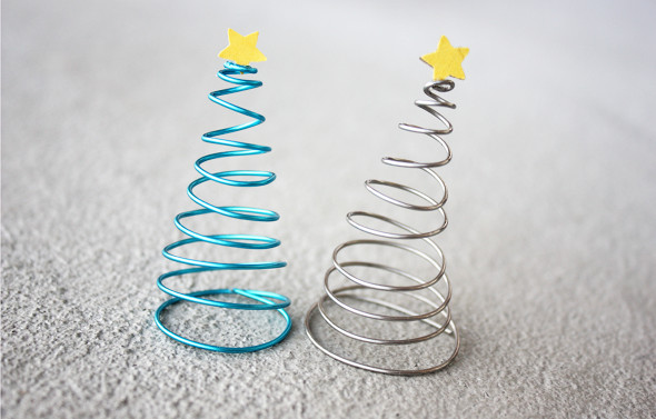 DIY easy cristmas crafts wire trees star toppers