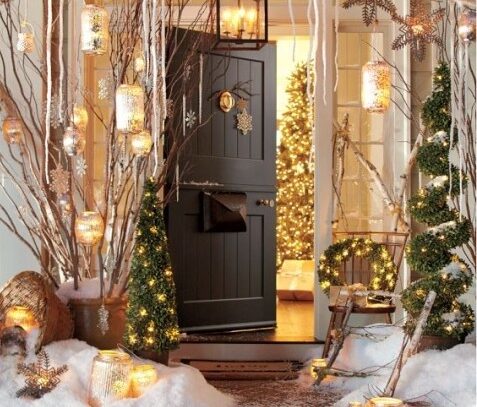 Glittering-front-door-christmas-light