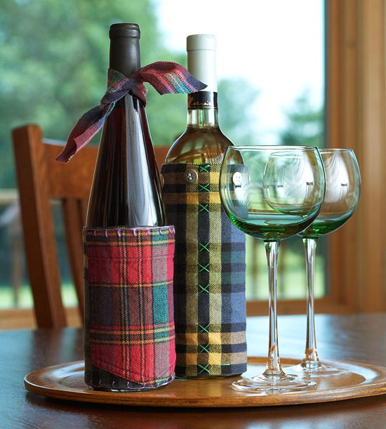 Homemade Christmas gift ideas wine wrappings
