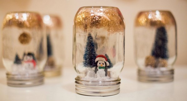 Homemade snow globes christmas crafts DIY christmas decorations
