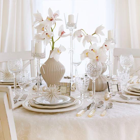 Magnificent White Vase and silver christmas centerpiece