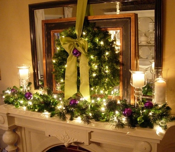 Mantel-Christmas-decorations-ideas-wreath-and-garlands
