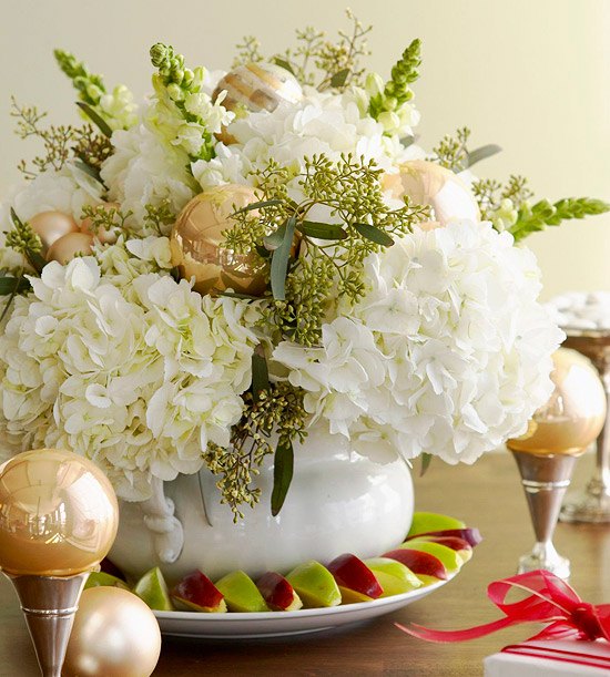 White and Gold christmas centerpiece table decoration