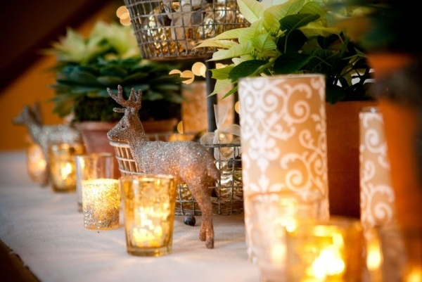 christmas-decoration-mantel-deer-candles
