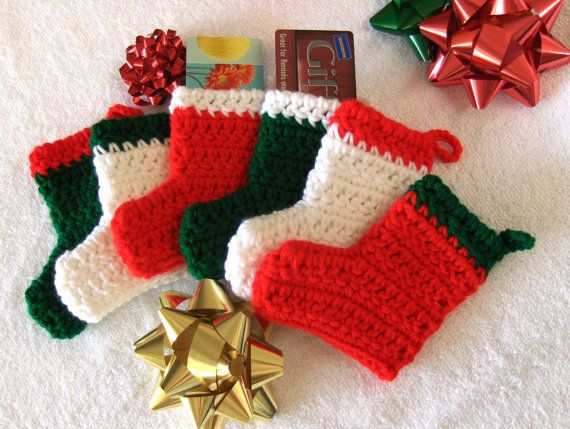 stockings traditional red white green