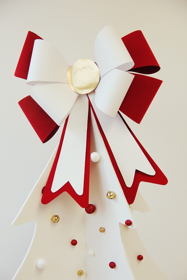 white and red stylish bow