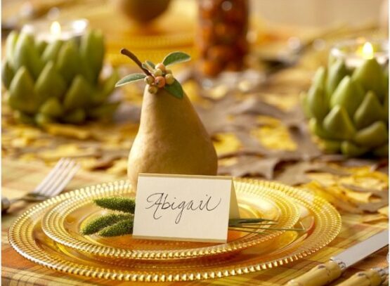 decoracion-for-thanksgiving-personal-place-card-holder-pear