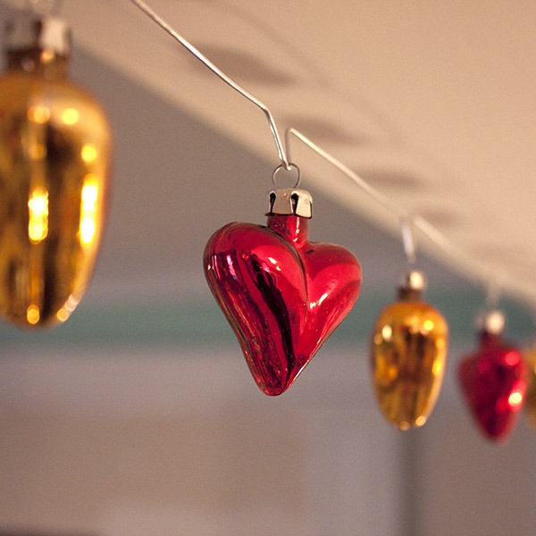 easy DIY cristmas crafts hearts garland
