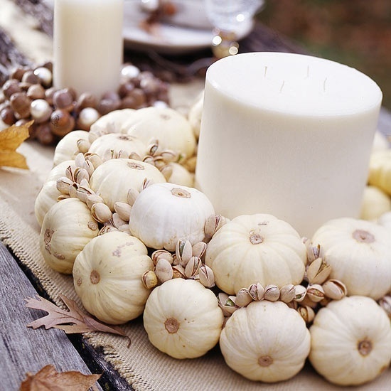 easy to craft decoration for thanksgiving candle nuts and mini pumpkins