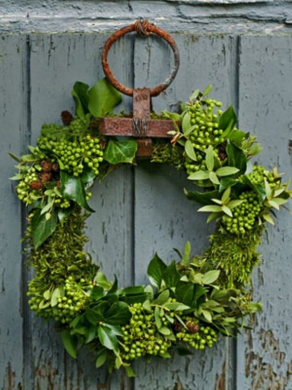 Front door Christmas wreath decorations - a welcome to holiday feast