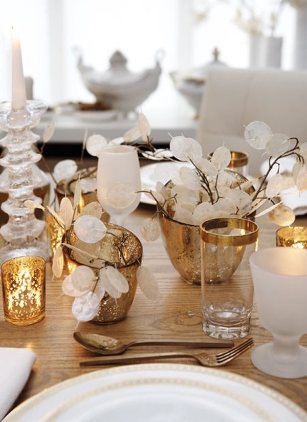 gold christmas table setting festive decor ideas