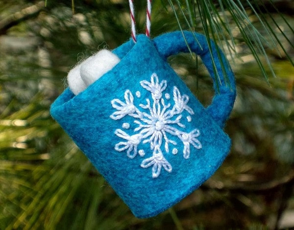 homemade christmas tree ornaments ideas blue mug and snowflake