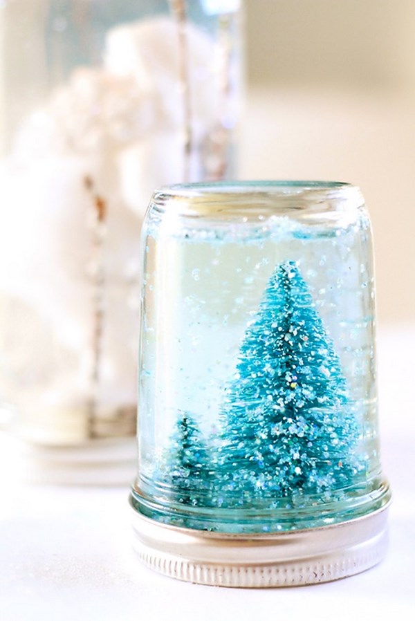 how to make mason jar snow globe DIY christmas decoration ideas