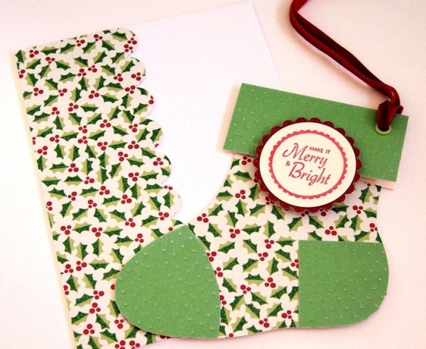 low-cost-christmas-craft-ideas-stocking-gift-card-holder-green-and-holly
