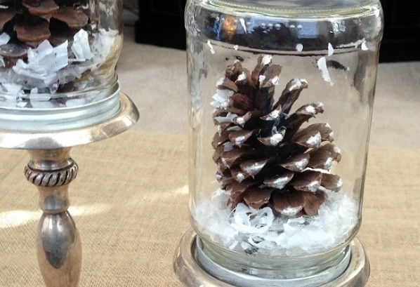 easy and cheap decoration globe pinecone