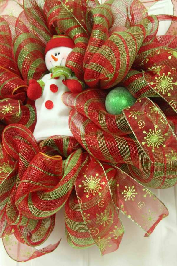 mesh ribbon wreath with snowman