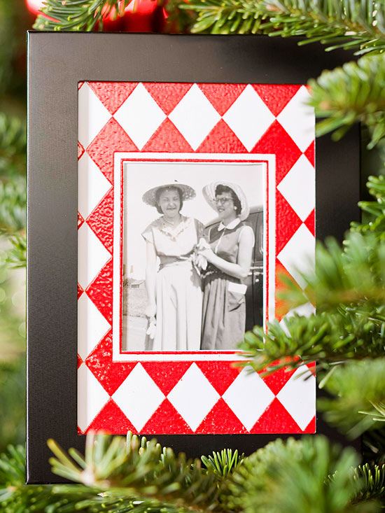 old family photos on christmas tree 