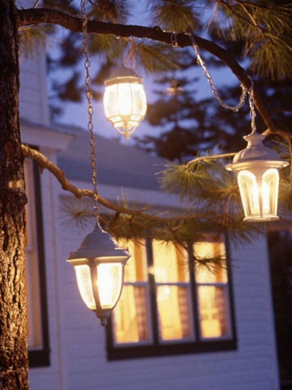outdoor Christmas lights lantern pendants