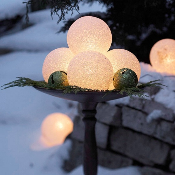 outdoor decorations light bulbs