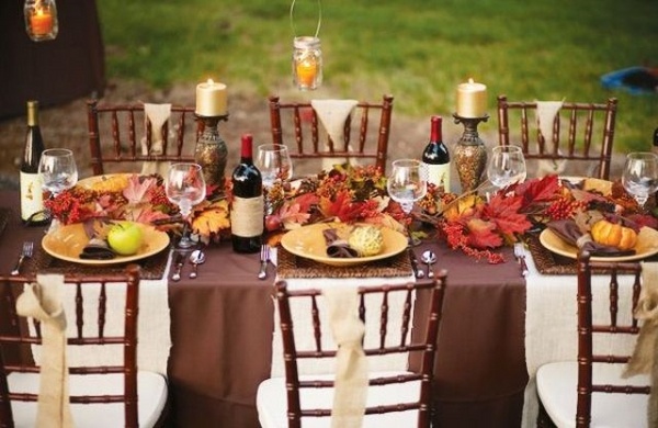 outdoor thanksgiving dinner decor ideas festive table setting