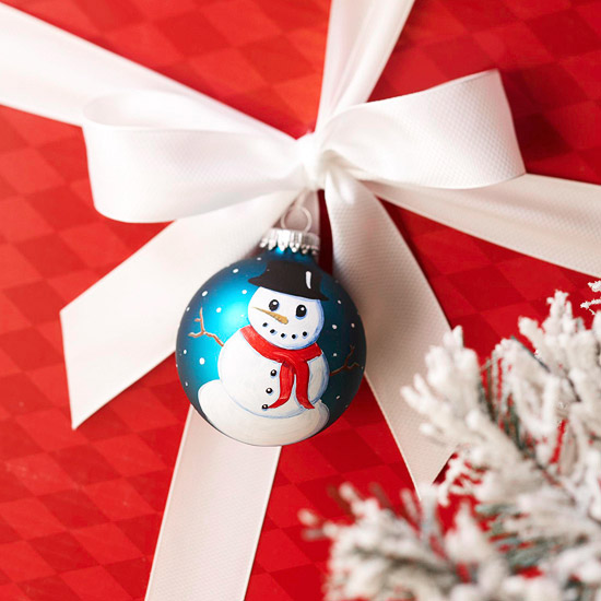 snowman ornament present decoration