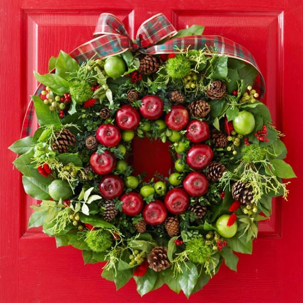 traditional round wreath with apples
