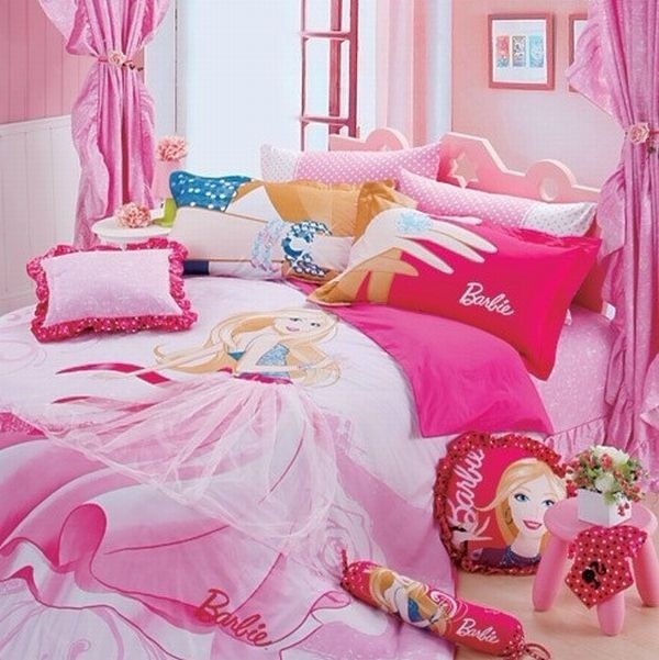Gorgeous pink Barbie bedding set for girls bedroom