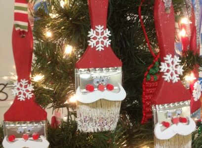 Santa-Claus-Christmas-decorations-DIY-tree-ornaments-paint-brush