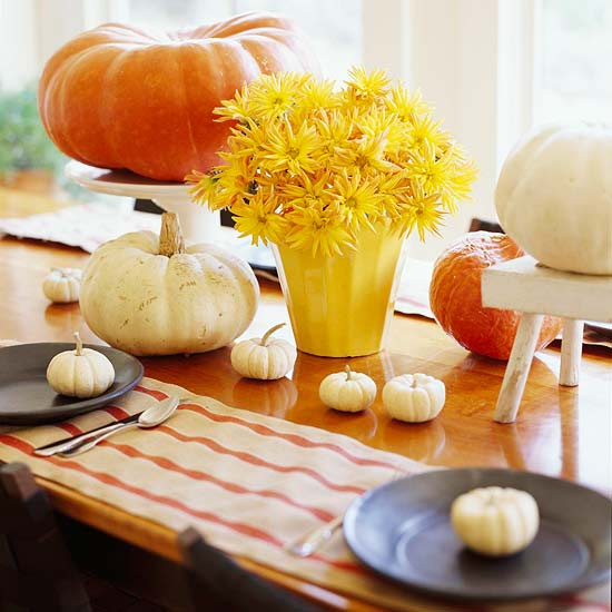 colourful thanksgiving decorating pumpkin flowers
